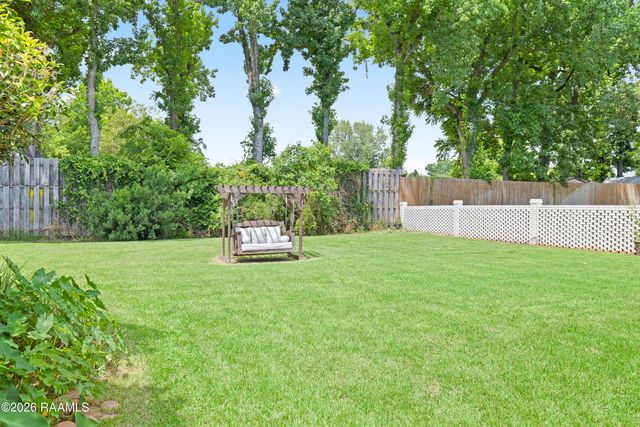 119 E Peck, Lafayette, LA 70508