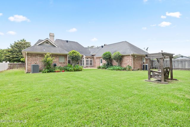 119 E Peck, Lafayette, LA 70508