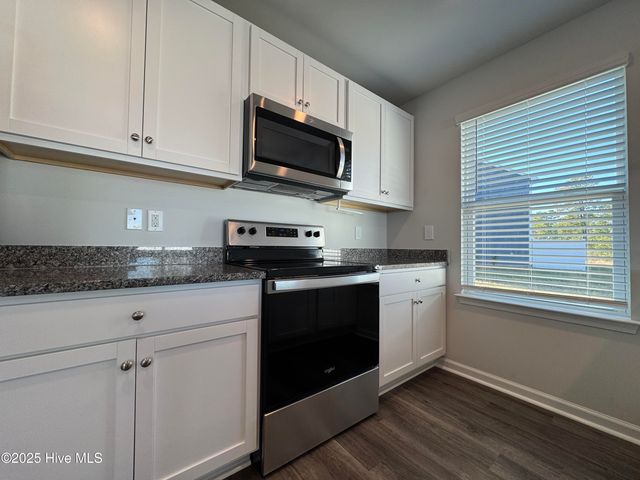 3146 Lobelia Lane, Leland, NC 28451