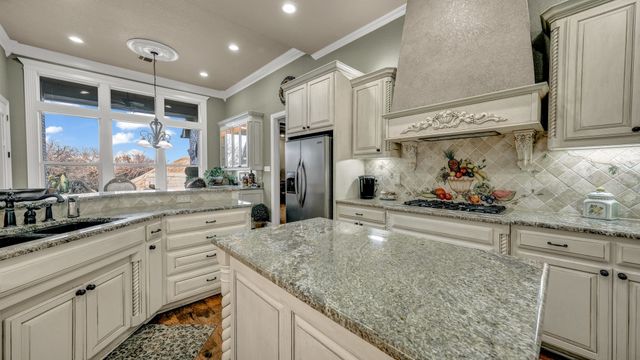 115 Autumn Springs Court, Weatherford, TX 76087