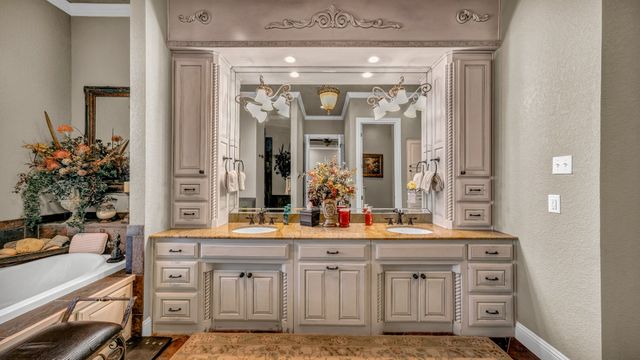 115 Autumn Springs Court, Weatherford, TX 76087