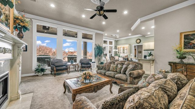 115 Autumn Springs Court, Weatherford, TX 76087
