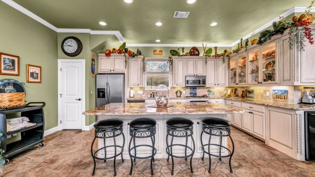 115 Autumn Springs Court, Weatherford, TX 76087