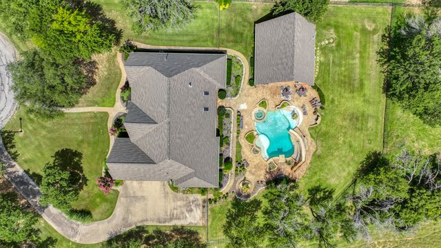 115 Autumn Springs Court, Weatherford, TX 76087