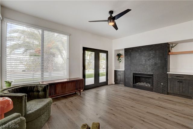 1854 Desert Forest Way, Henderson, NV 89012