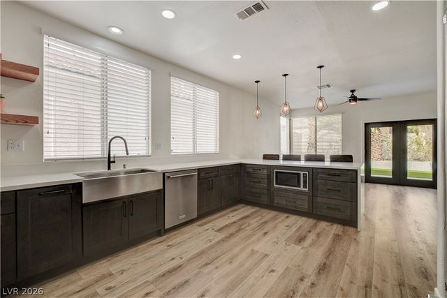 1854 Desert Forest Way, Henderson, NV 89012