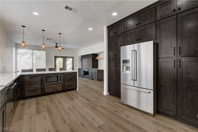 1854 Desert Forest Way, Henderson, NV 89012