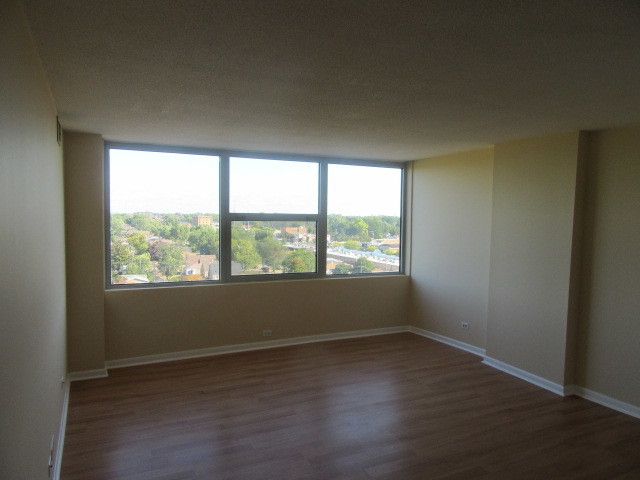 7234 W North Avenue 1008, Elmwood Park, IL 60707