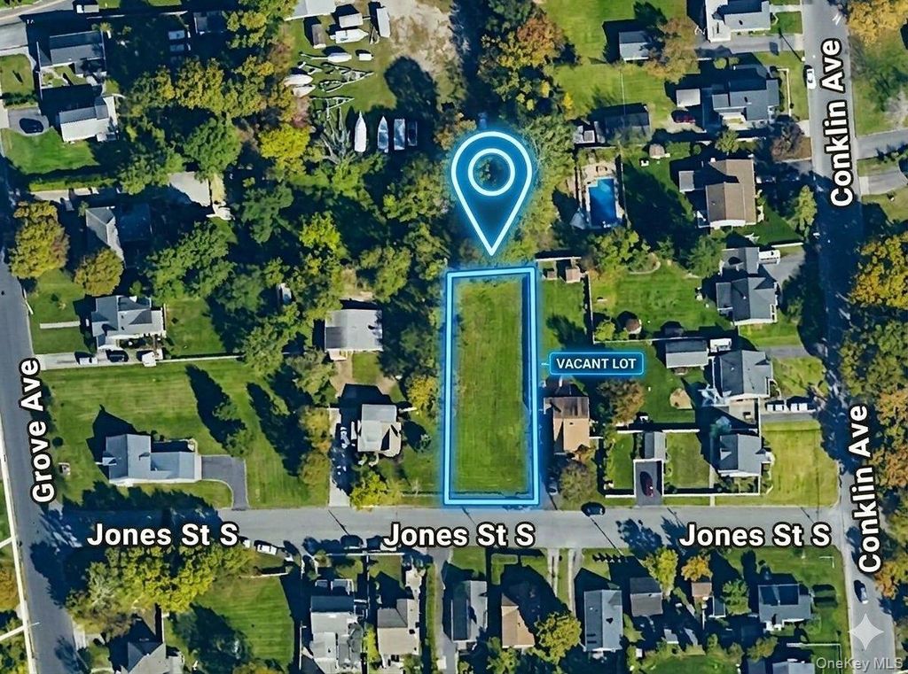 15 Jones Street, Patchogue, NY 11772 — photo 2