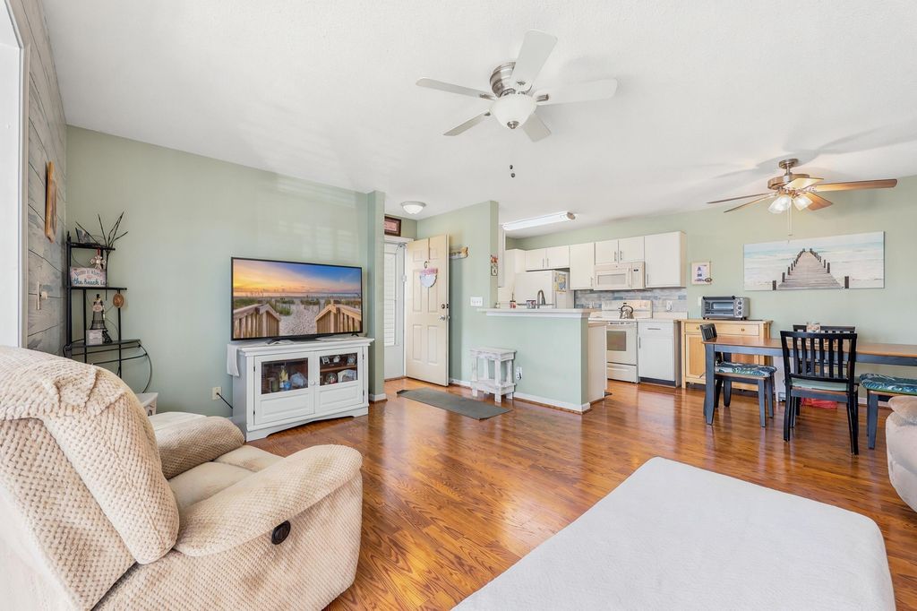 2257 Huntingdon Dr Apt G, Surfside Beach, SC 29575 — photo 4