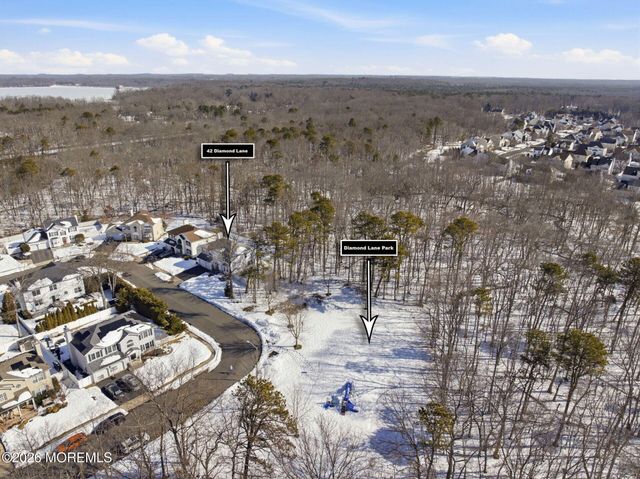 42 Diamond Lane, Howell, NJ 07731