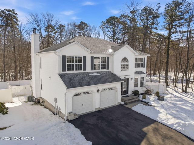 42 Diamond Lane, Howell, NJ 07731