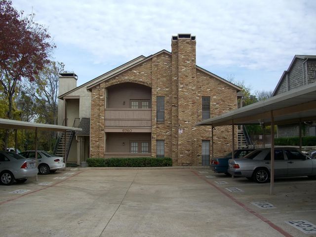 6760 Eastridge Drive 104, Dallas, TX 75231