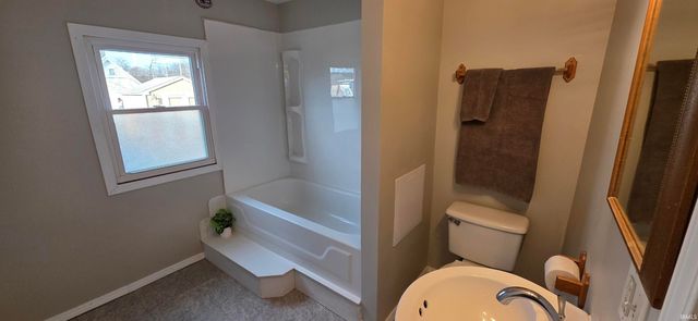 2115 W Delaware Street, Evansville, IN 47712