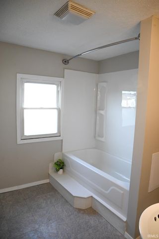 2115 W Delaware Street, Evansville, IN 47712