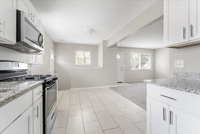 23021 Almond Avenue, Eastpointe, MI 48021
