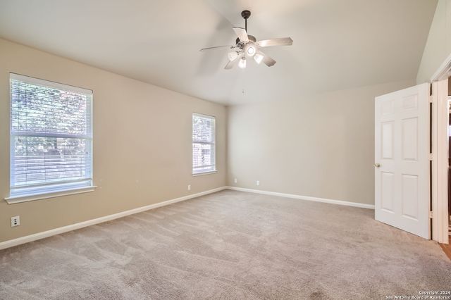 13127 Essen Frst, Helotes, TX 78023