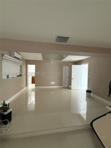 8300 SW 48th St, Miami, FL 33155