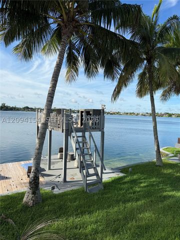 8300 SW 48th St, Miami, FL 33155