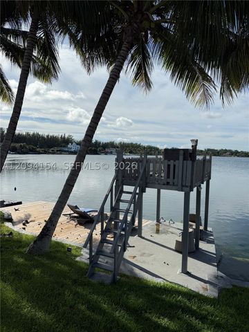 8300 SW 48th St, Miami, FL 33155