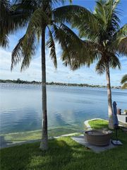 8300 SW 48th St, Miami, FL 33155