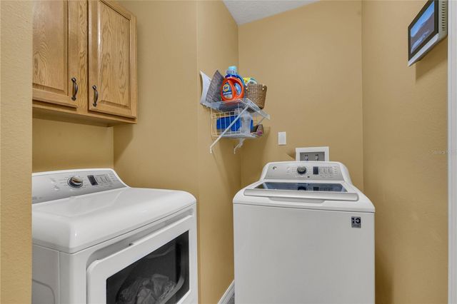 10521 CEDAR FOREST CIRCLE, Clermont, FL 34711