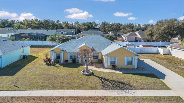 10521 CEDAR FOREST CIRCLE, Clermont, FL 34711