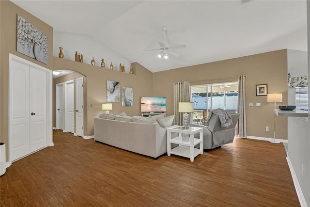 10521 CEDAR FOREST CIRCLE, Clermont, FL 34711