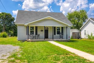 417 N College St, Franklin, KY 42134