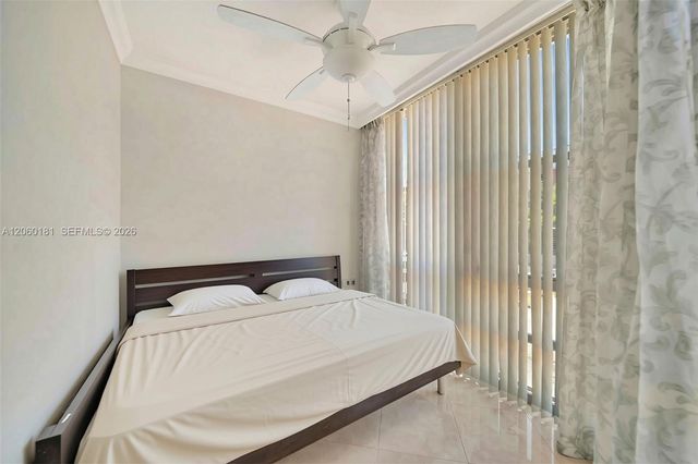 200 172nd St 220, Sunny Isles Beach, FL 33160