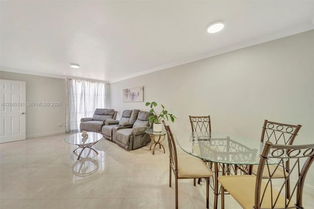 200 172nd St 220, Sunny Isles Beach, FL 33160