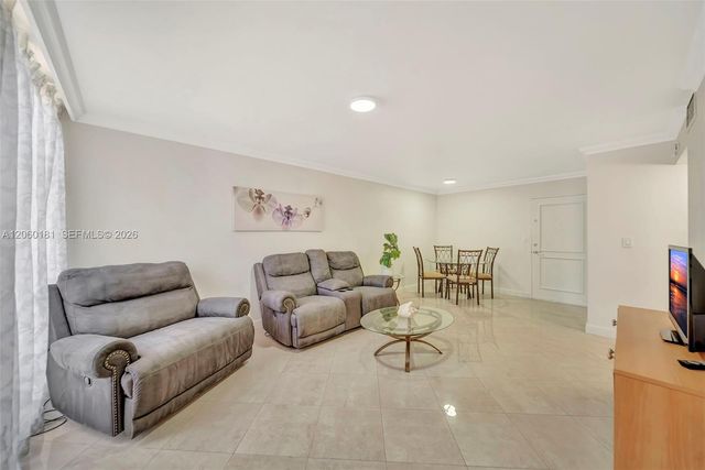 200 172nd St 220, Sunny Isles Beach, FL 33160