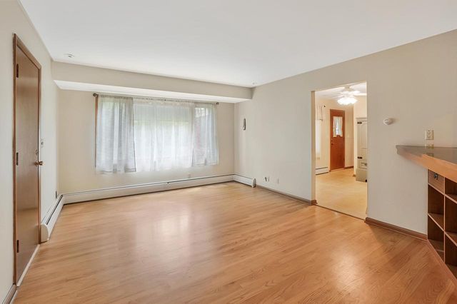 W224N5025 East View DRIVE, Sussex, WI 53089