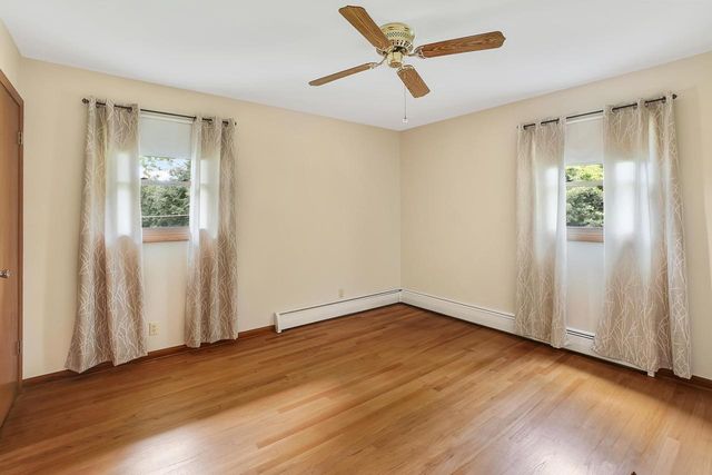W224N5025 East View DRIVE, Sussex, WI 53089