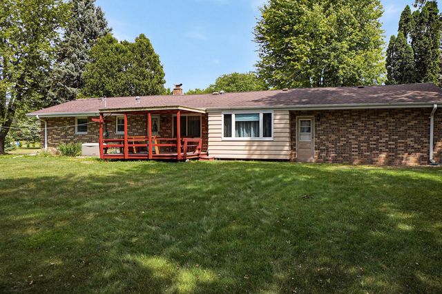 W224N5025 East View DRIVE, Sussex, WI 53089