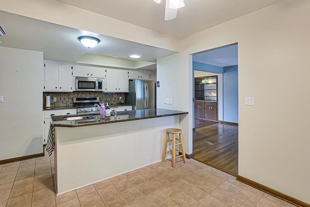 W224N5025 East View DRIVE, Sussex, WI 53089