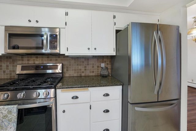 W224N5025 East View DRIVE, Sussex, WI 53089
