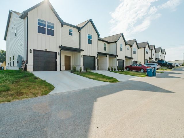 1720 Cuppett Circle, Pea Ridge, AR 72751