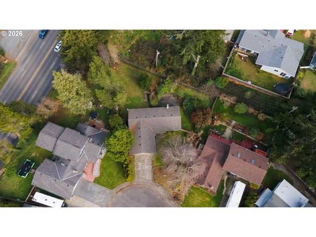 3461 SCOTT Ct, North Bend, OR 97459