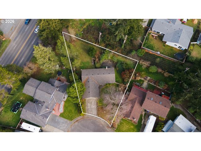 3461 SCOTT Ct, North Bend, OR 97459