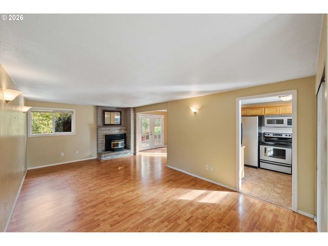 3461 SCOTT Ct, North Bend, OR 97459