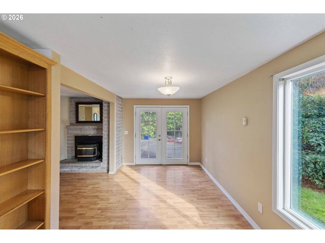 3461 SCOTT Ct, North Bend, OR 97459