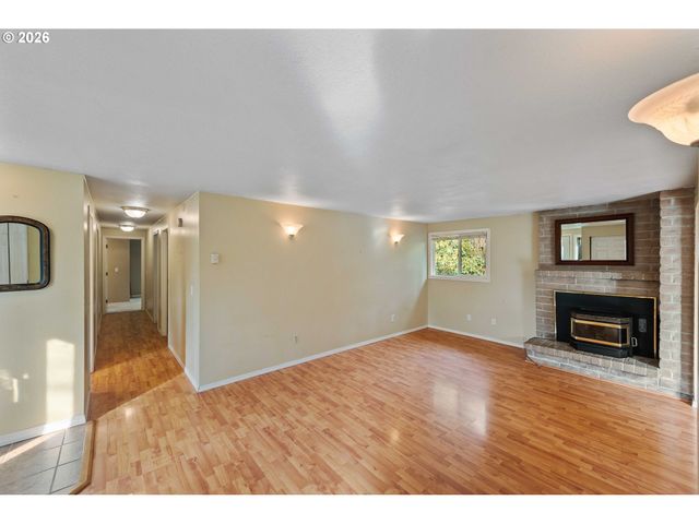 3461 SCOTT Ct, North Bend, OR 97459