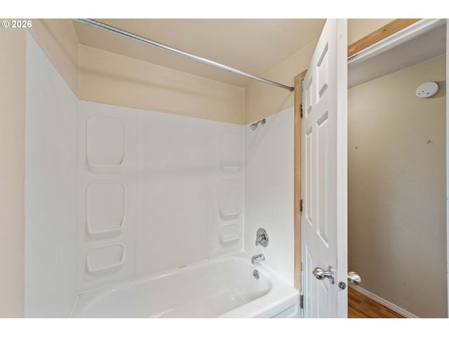 3461 SCOTT Ct, North Bend, OR 97459