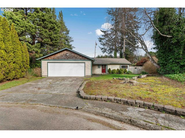 3461 SCOTT Ct, North Bend, OR 97459