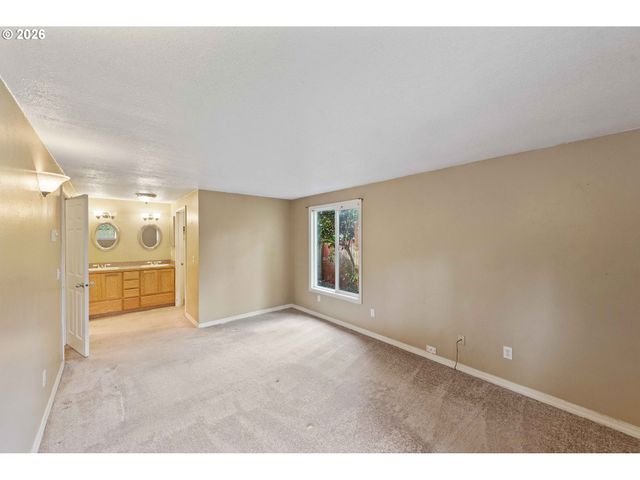 3461 SCOTT Ct, North Bend, OR 97459