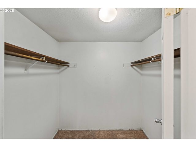 3461 SCOTT Ct, North Bend, OR 97459