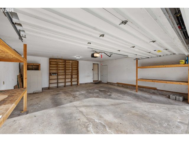 3461 SCOTT Ct, North Bend, OR 97459