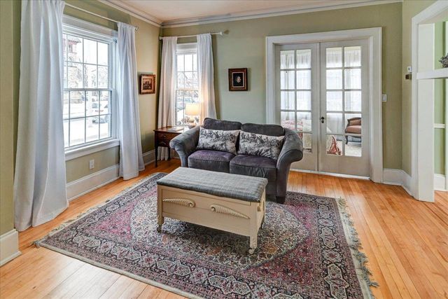 809 Oak Street, Baraboo, WI 53913