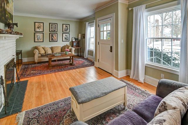 809 Oak Street, Baraboo, WI 53913